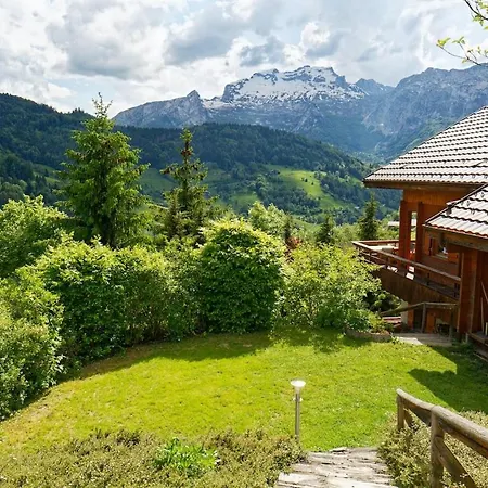 3 Etoiles Avec Vue Imprenable Sur Les Montagnes, Bus Apartment Manigod