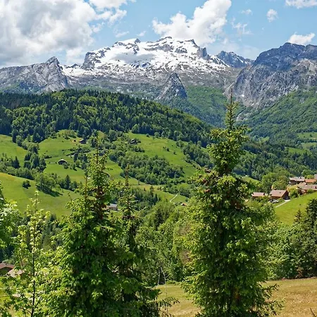 Apartment 3 Etoiles Avec Vue Imprenable Sur Les Montagnes, Bus *
