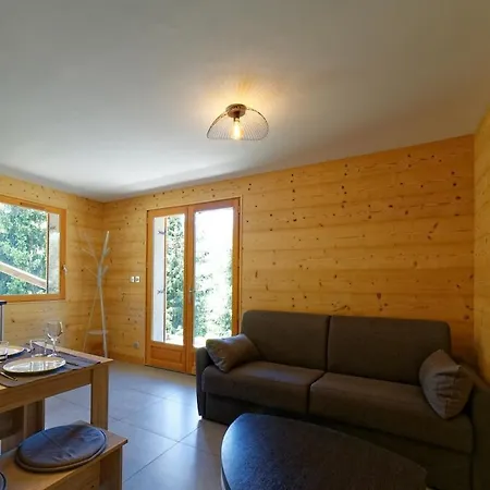 3 Etoiles Avec Vue Imprenable Sur Les Montagnes, Bus Apartment Manigod