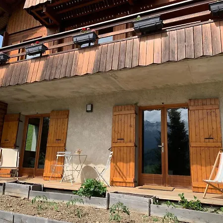 3 Etoiles Avec Vue Imprenable Sur Les Montagnes, Bus Apartment Manigod