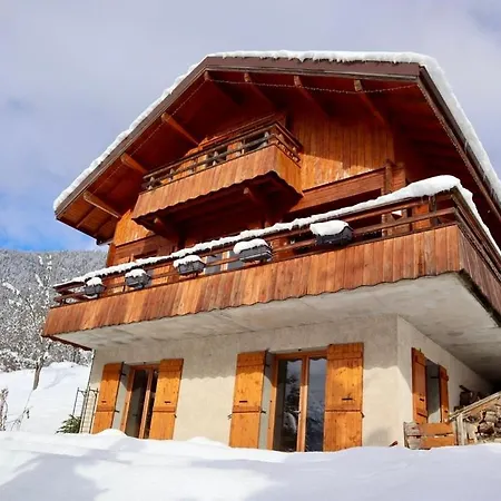 3 Etoiles Avec Vue Imprenable Sur Les Montagnes, Bus *
