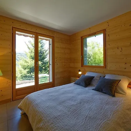 3 Etoiles Avec Vue Imprenable Sur Les Montagnes, Bus Apartment